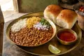 Pune sprouted-bean curry with bread