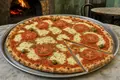 Rio de Janeiro-style pizza